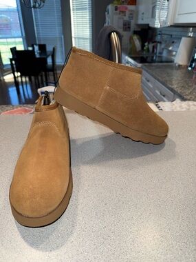 Time and Tru Women’s Ankle Slip-On Boots in Cognac 8 BNWT